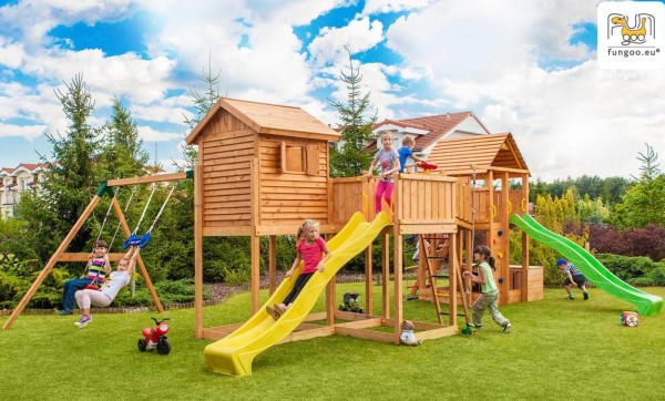Fungoo Maxi Set Play Box mit 2x Spielturm, 1x grüne Rutsche, 1x gelbe Rutsche, 2 x Leiter, Holzdach, Schaukel. Toybox, Kletterwand, Kletterseil, Sandkasten, Bodenanker.