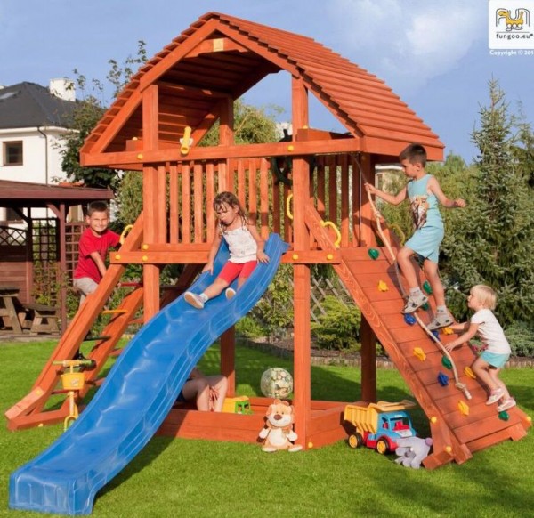 Spielturm Giant mit Rutsche blau, Holzdach, Kletterwand, Sandkasten, Leiter